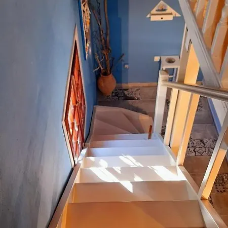 Katia's Attic Гостевой дом Ахарави