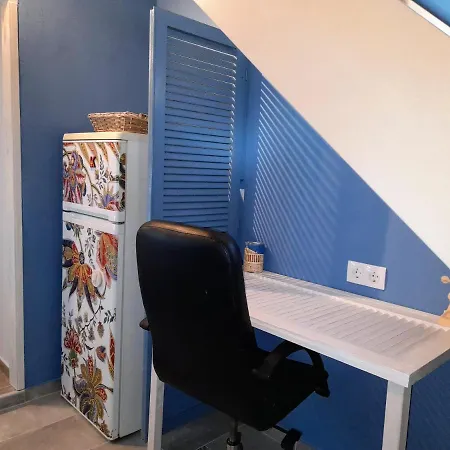 Katia's Attic Αχαράβη