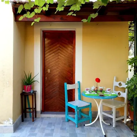 Katia's Attic * Acharavi (Corfu)